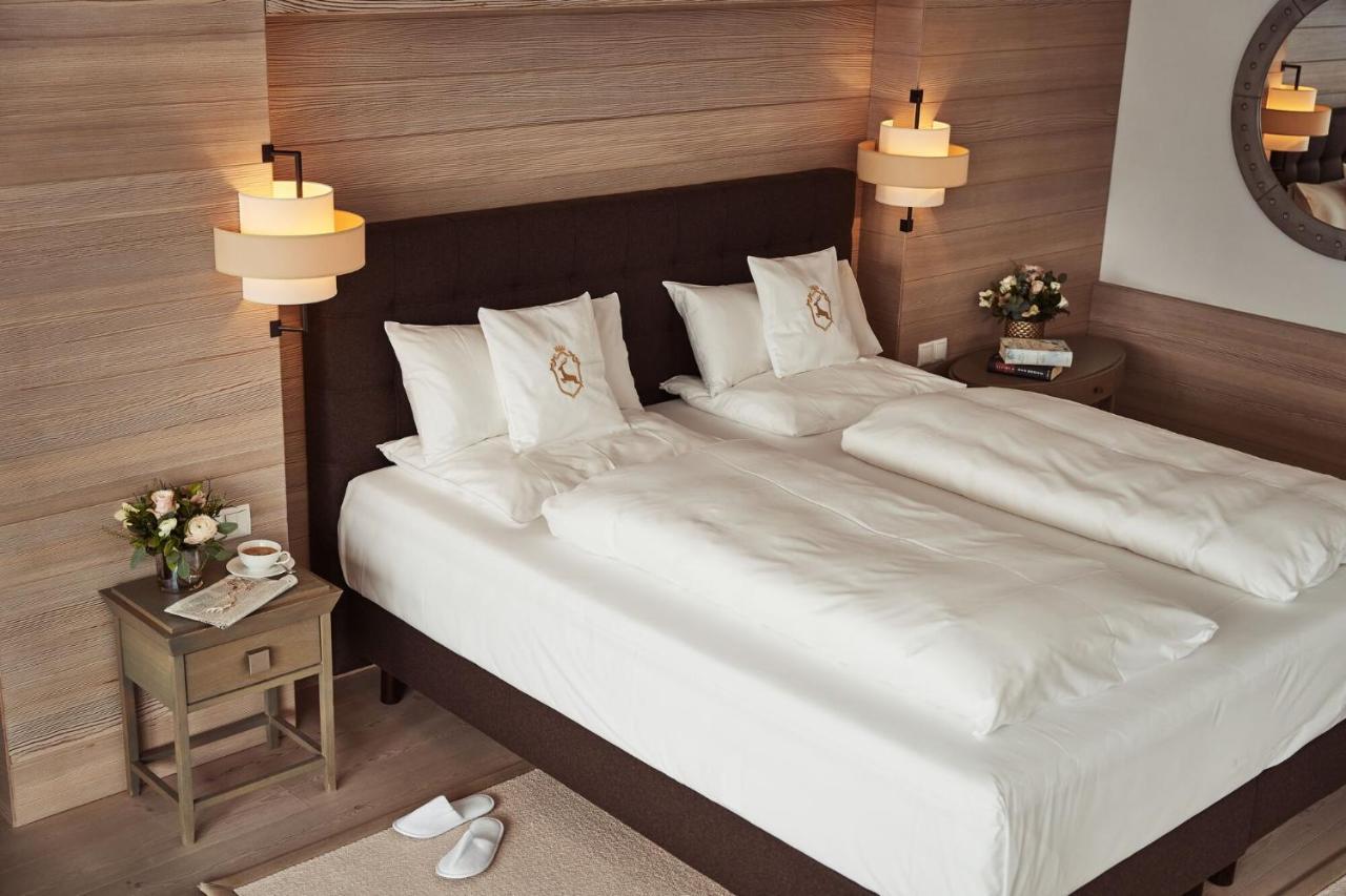 A-Rosa Ifen Hotel Kleinwalsertal Hirschegg  Exteriér fotografie A bed with two mattresses